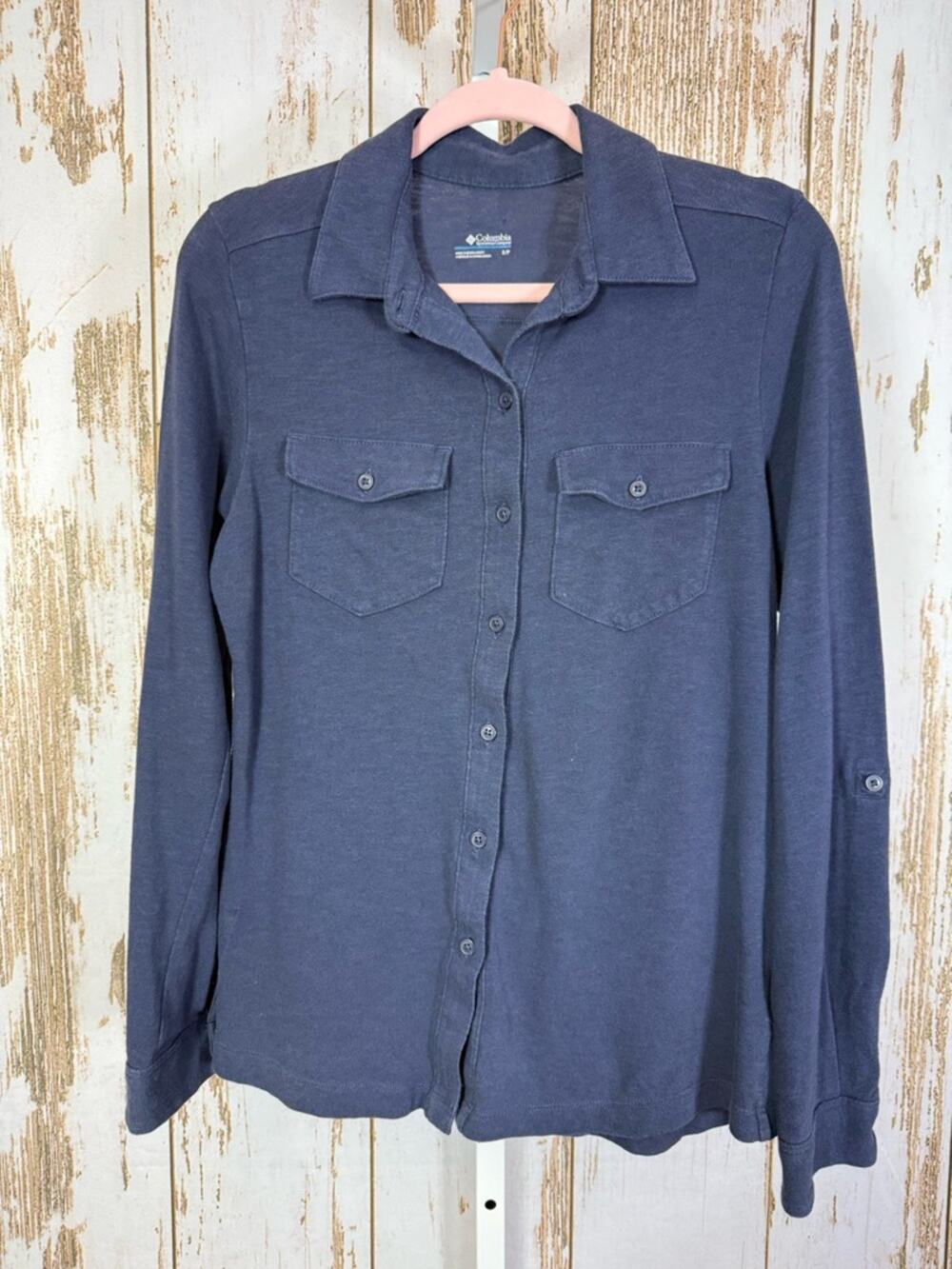 Columbia Women's Navy Blue Button-Down Shirt. Size Small. Good used condition!